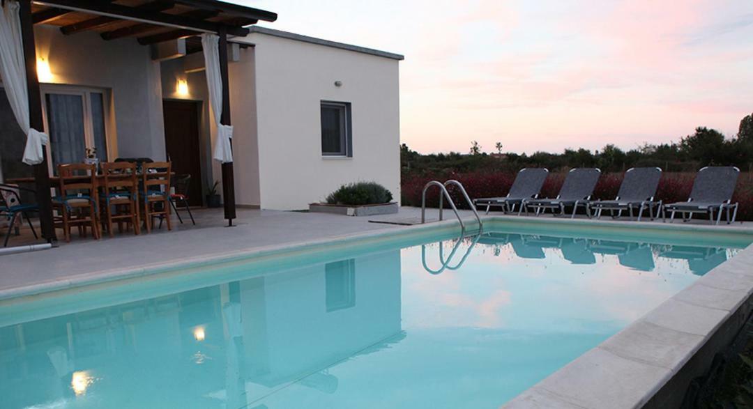 Iris 2 Villa Paralía Екстериор снимка